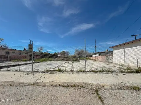 Residential Land in Lancaster, CA