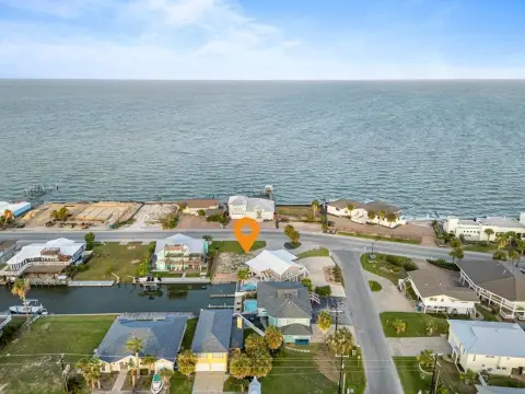 Waterfront Lot in Key Allegro