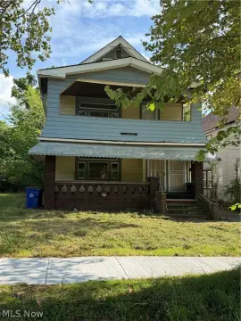 Updated Duplex with Attic Rooms