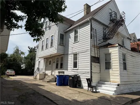 5-Unit Apartment Building
