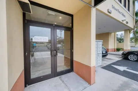 High-Visibility Storefront in Pinellas Park