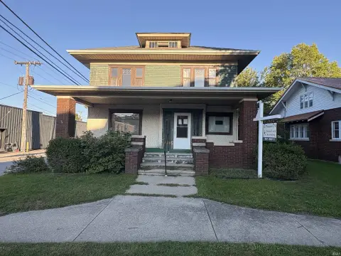 Mixed-Use Property with Separate Entrance