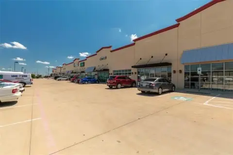 Fort Worth Retail Space Available
