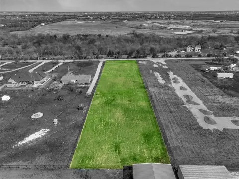 Residential Land in Ponder, TX