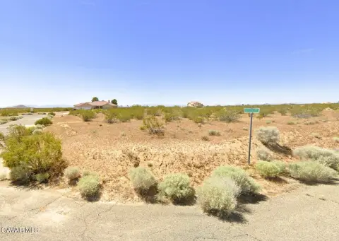 Paved Corner Lot in California