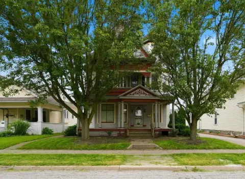 Medical Office and Live-Work Building