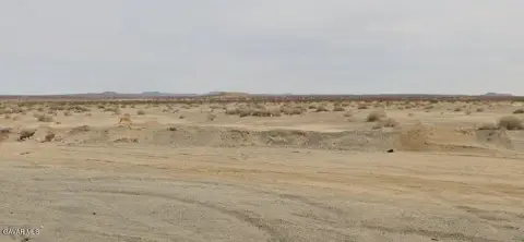 Versatile Land in Antelope Valley