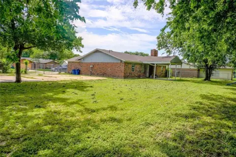 Residential Land in Quiet Neighborhood
