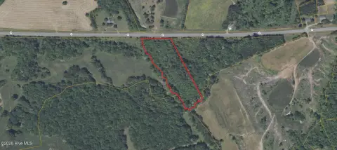 5.47 Acres in Yadkin Valley