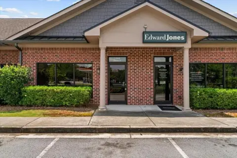 Office Suite in Shopping Plaza