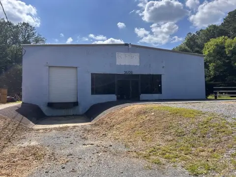 Industrial Warehouse for Lease