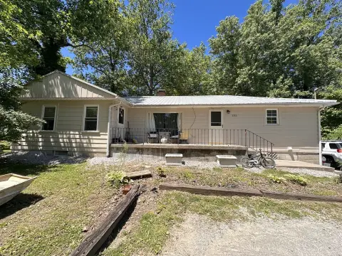Carbondale Duplex: Investment Opportunity