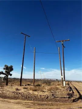 Phelan Land with Mountain Views