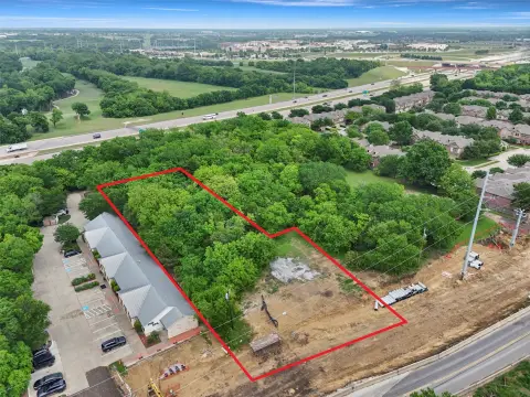 Commercial Land with Public Utilities