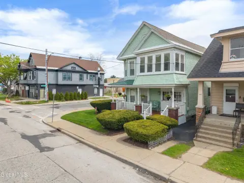 Charming Schenectady Duplex with Income
