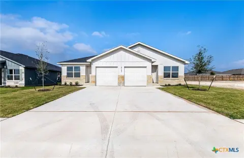 Tenant-Occupied Duplex with Appliances