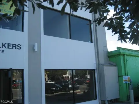 Second-Floor Office Unit