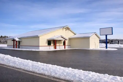 Muskegon Commercial Building on Apple