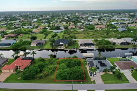 Buildable Canal Lot with Gulf Access