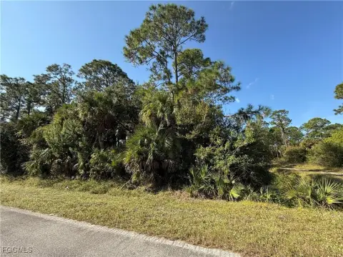 1.25 Acres Clewiston Land Available