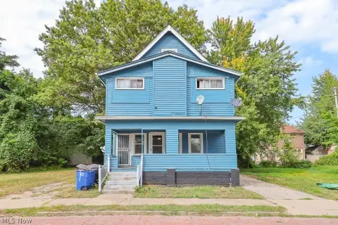 Triplex with Basement