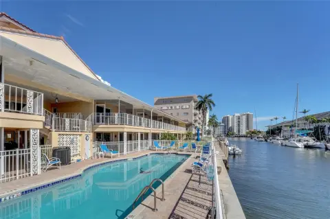 Updated Condo Near Fort Lauderdale Beach