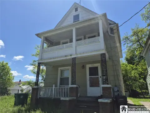 Two-Unit Residential Income Duplex