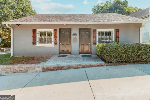 Brick Duplex with Separate Kitchens
