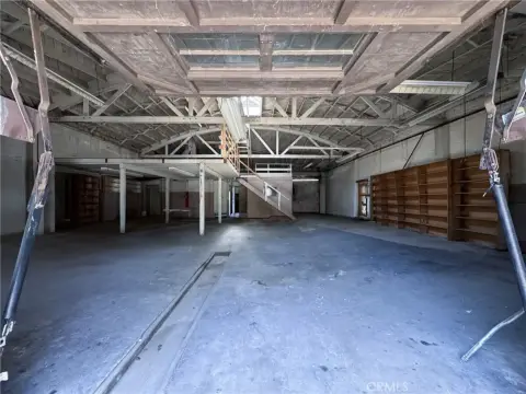 Inglewood Commercial Space For Sale