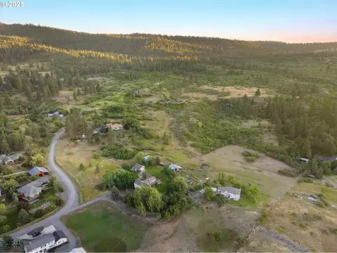 LaGrande Land with Subdivision Potential