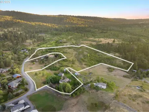 LaGrande Land with Subdivision Potential