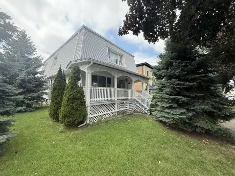 Duplex with Full Basement