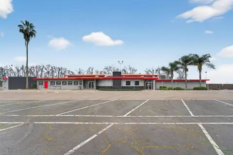 Selma Commercial Property for Sale