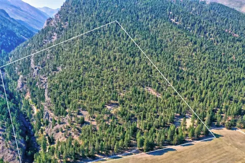 92 Acres in Kootenai Creek