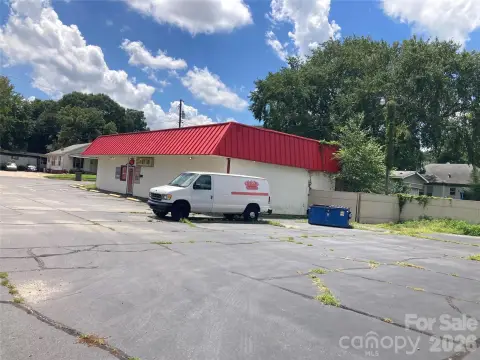 Three-Parcel Commercial Land Site