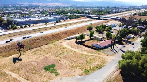 Modern Ranch Income Property