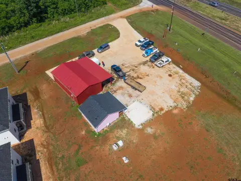 Dual-Structure Mixed-Use Property