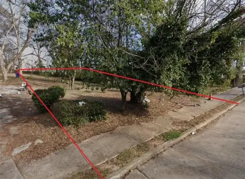 Residential Lot in Pittsburgh Neighborhood