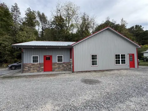 Newly Remodeled Duplex