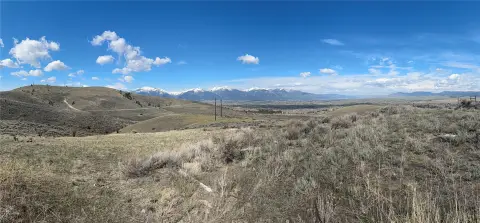 Montana Land with Mountain Views