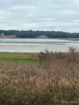 Lakefront Lot in Rainbow Lakes