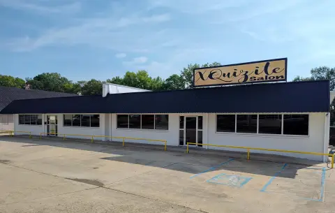 Versatile Commercial Property in El Dorado