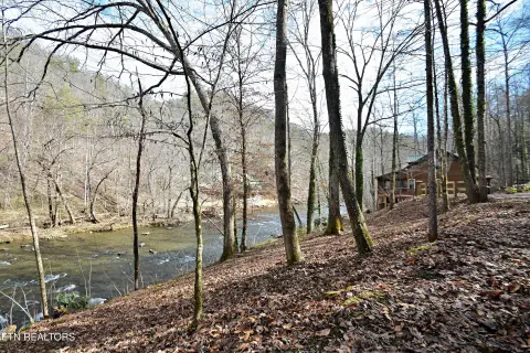 Riverfront Homesite in Sevierville, TN