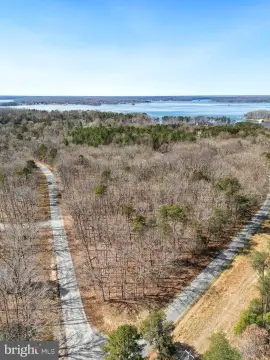 6.95 Acres Near Lake Anna