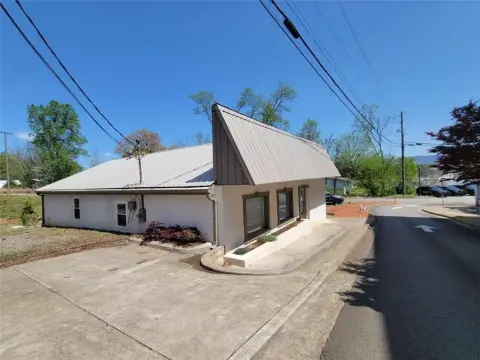 Downtown Jasper Office Space Available