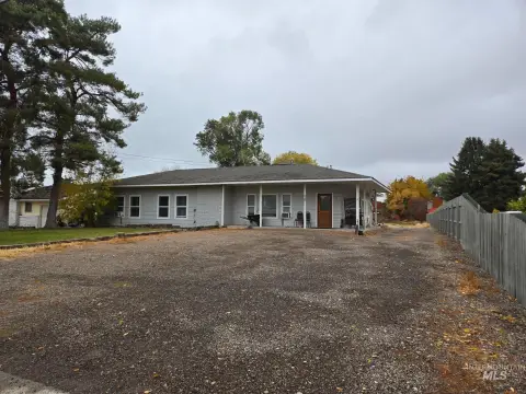 Triplex with Separate Utilities