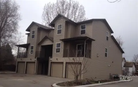 Four-Unit Townhouse Property