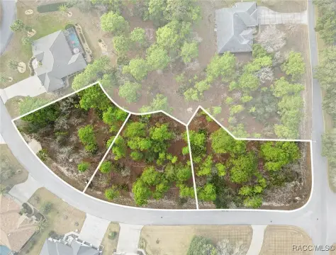 Sprawling Acre in Sugarmill Woods