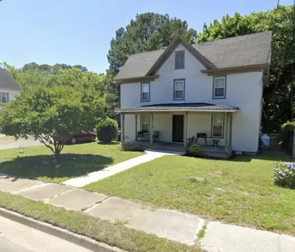 Tenant-Occupied 2-Unit Duplex