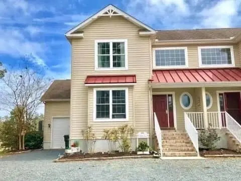 Waterfront 3-Bedroom Duplex
